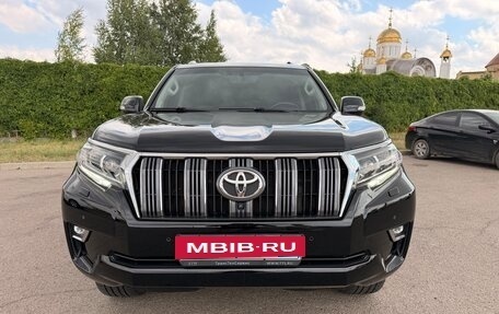 Toyota Land Cruiser Prado 150 рестайлинг 2, 2019 год, 4 199 000 рублей, 2 фотография