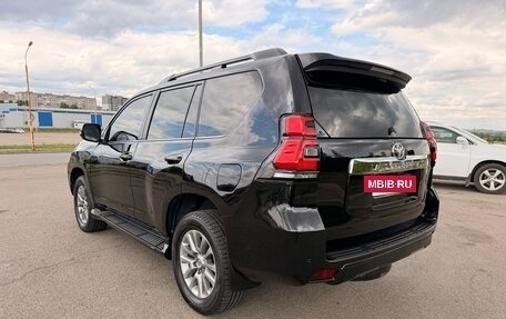 Toyota Land Cruiser Prado 150 рестайлинг 2, 2019 год, 4 199 000 рублей, 5 фотография
