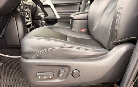 Toyota Land Cruiser Prado 150 рестайлинг 2, 2019 год, 4 199 000 рублей, 11 фотография