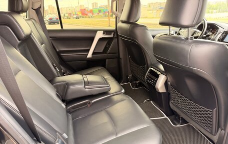 Toyota Land Cruiser Prado 150 рестайлинг 2, 2019 год, 4 199 000 рублей, 15 фотография