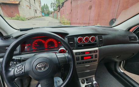 Toyota Corolla, 2003 год, 740 000 рублей, 10 фотография
