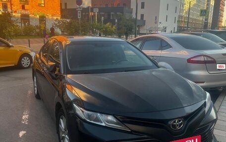Toyota Camry, 2020 год, 2 250 000 рублей, 2 фотография