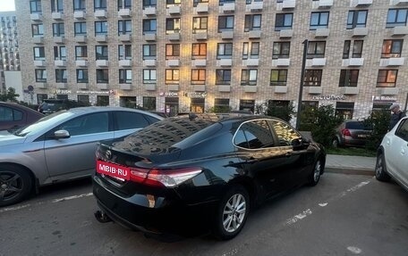 Toyota Camry, 2020 год, 2 250 000 рублей, 3 фотография