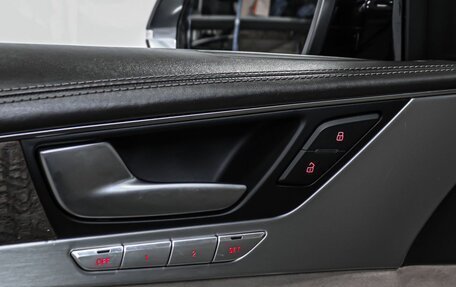Audi A8, 2015 год, 2 990 000 рублей, 22 фотография