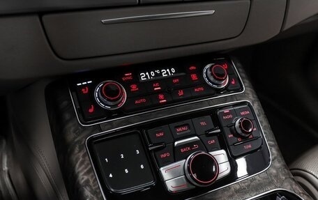 Audi A8, 2015 год, 2 990 000 рублей, 24 фотография