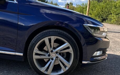 Volkswagen Passat B8 рестайлинг, 2017 год, 2 000 000 рублей, 20 фотография