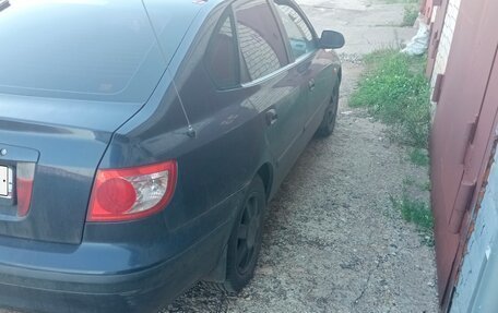 Hyundai Elantra III, 2004 год, 300 000 рублей, 3 фотография