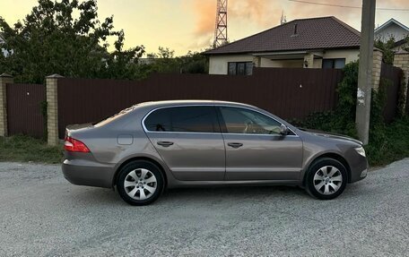 Skoda Superb III рестайлинг, 2011 год, 1 100 000 рублей, 3 фотография