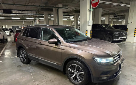 Volkswagen Tiguan II, 2017 год, 2 400 000 рублей, 1 фотография