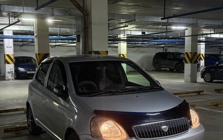 Toyota Vitz, 2000 год, 395 000 рублей, 1 фотография