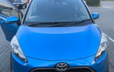 Toyota Sienta II, 2018 год, 1 390 000 рублей, 1 фотография