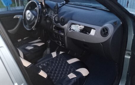Renault Sandero I, 2010 год, 400 000 рублей, 1 фотография