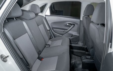 Volkswagen Polo VI (EU Market), 2013 год, 820 000 рублей, 11 фотография