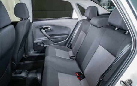 Volkswagen Polo VI (EU Market), 2013 год, 820 000 рублей, 13 фотография