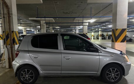 Toyota Vitz, 2000 год, 395 000 рублей, 2 фотография