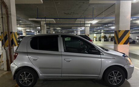 Toyota Vitz, 2000 год, 395 000 рублей, 3 фотография