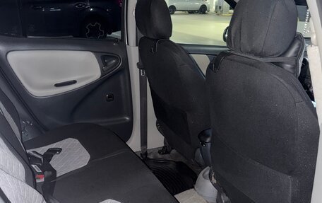 Toyota Vitz, 2000 год, 395 000 рублей, 13 фотография