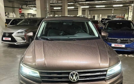 Volkswagen Tiguan II, 2017 год, 2 400 000 рублей, 6 фотография