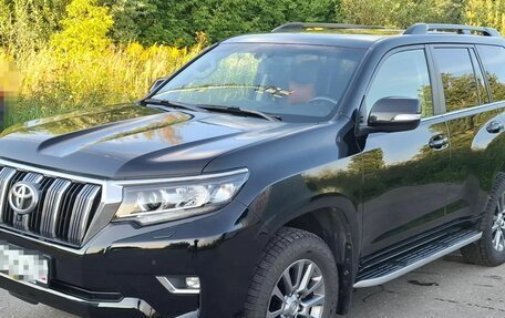 Toyota Land Cruiser Prado 150 рестайлинг 2, 2017 год, 4 790 000 рублей, 3 фотография