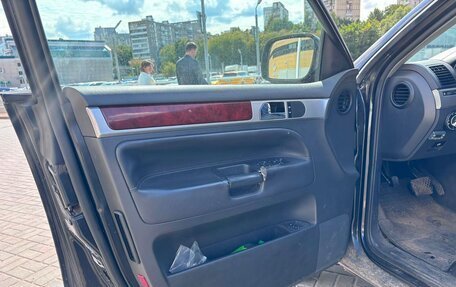 Volkswagen Touareg III, 2005 год, 900 000 рублей, 10 фотография