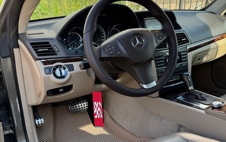Mercedes-Benz E-Класс, 2010 год, 1 200 000 рублей, 10 фотография