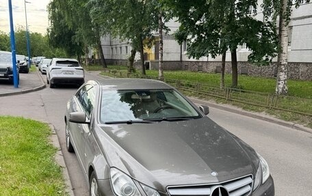 Mercedes-Benz E-Класс, 2010 год, 1 200 000 рублей, 5 фотография