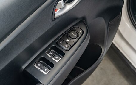 KIA Rio IV, 2021 год, 1 890 000 рублей, 26 фотография