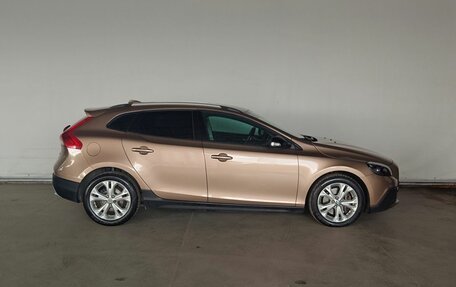 Volvo V40 II рестайлинг, 2013 год, 985 000 рублей, 7 фотография