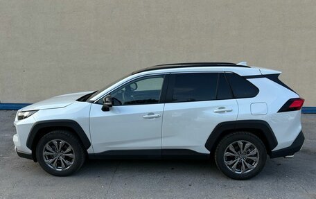 Toyota RAV4, 2024 год, 3 570 000 рублей, 2 фотография