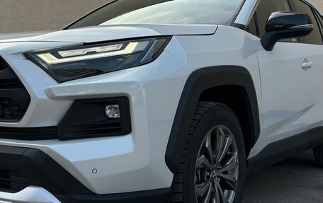 Toyota RAV4, 2024 год, 3 570 000 рублей, 9 фотография