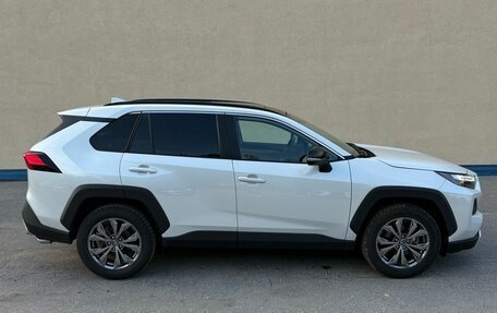 Toyota RAV4, 2024 год, 3 570 000 рублей, 6 фотография