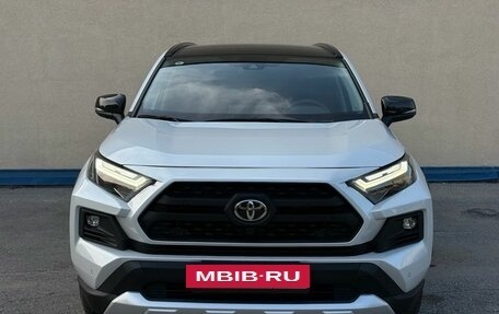 Toyota RAV4, 2024 год, 3 570 000 рублей, 8 фотография