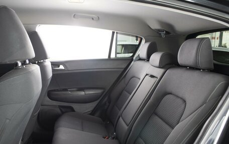 KIA Sportage IV рестайлинг, 2018 год, 2 226 000 рублей, 9 фотография
