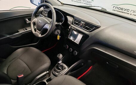 KIA Rio III рестайлинг, 2015 год, 900 000 рублей, 23 фотография