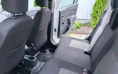 Renault Logan II, 2020 год, 1 200 000 рублей, 12 фотография