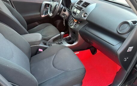 Toyota RAV4, 2011 год, 999 000 рублей, 18 фотография