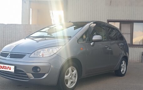 Mitsubishi Colt VI рестайлинг, 2010 год, 700 000 рублей, 2 фотография
