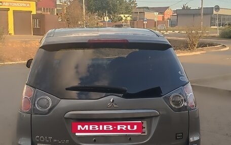 Mitsubishi Colt VI рестайлинг, 2010 год, 700 000 рублей, 5 фотография