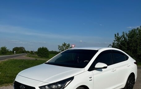 Hyundai Solaris II рестайлинг, 2019 год, 1 430 000 рублей, 3 фотография
