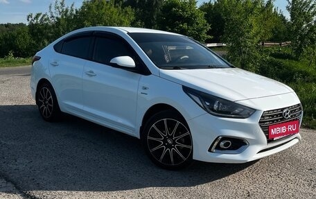 Hyundai Solaris II рестайлинг, 2019 год, 1 430 000 рублей, 2 фотография