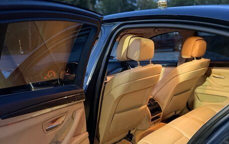 BMW 5 серия, 2011 год, 1 350 000 рублей, 11 фотография