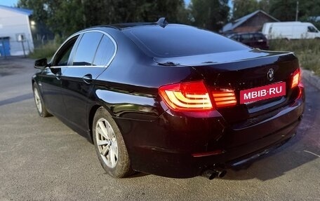 BMW 5 серия, 2011 год, 1 350 000 рублей, 3 фотография
