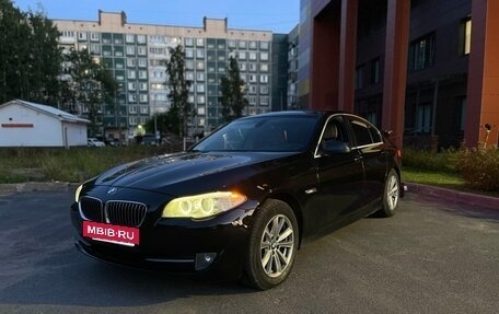 BMW 5 серия, 2011 год, 1 350 000 рублей, 4 фотография
