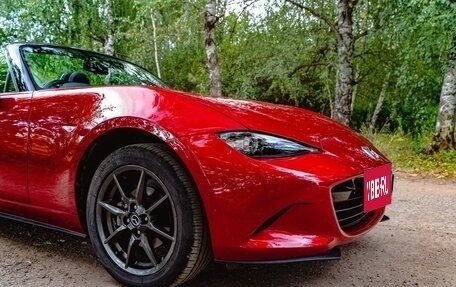 Mazda Roadster IV (ND), 2017 год, 2 250 000 рублей, 9 фотография