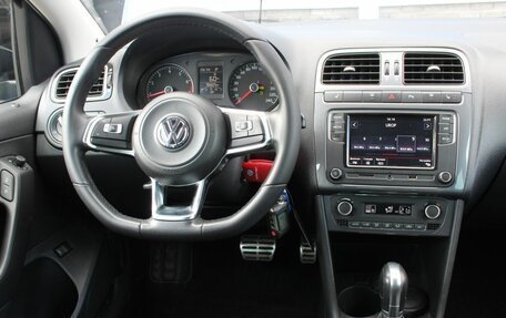 Volkswagen Polo VI (EU Market), 2018 год, 1 360 000 рублей, 16 фотография