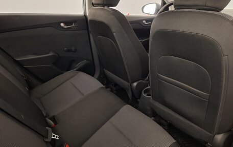 Hyundai Solaris II рестайлинг, 2017 год, 925 000 рублей, 13 фотография