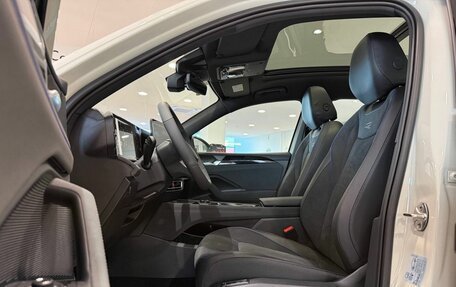 Volkswagen Tiguan, 2026 год, 4 990 000 рублей, 24 фотография