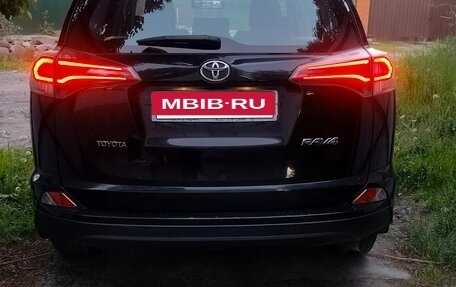 Toyota RAV4, 2017 год, 2 500 000 рублей, 9 фотография