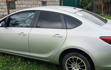 Opel Astra J, 2014 год, 810 000 рублей, 5 фотография
