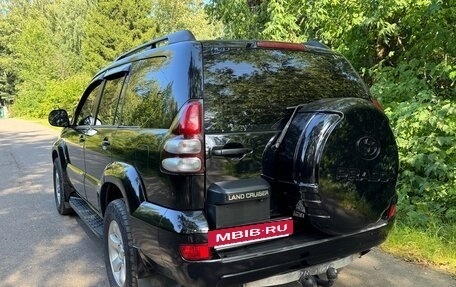 Toyota Land Cruiser Prado 120 рестайлинг, 2003 год, 2 200 000 рублей, 3 фотография